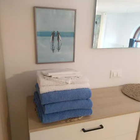 Mini Loft Lido With Own Sunny & Private Garden Apartment